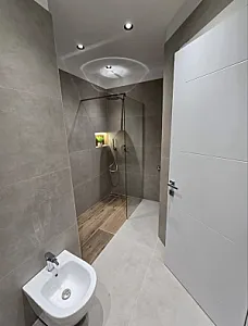Shitet Apartament 2+1+2 tek Zogu i Zi (Me hipoteke) - Foto 6