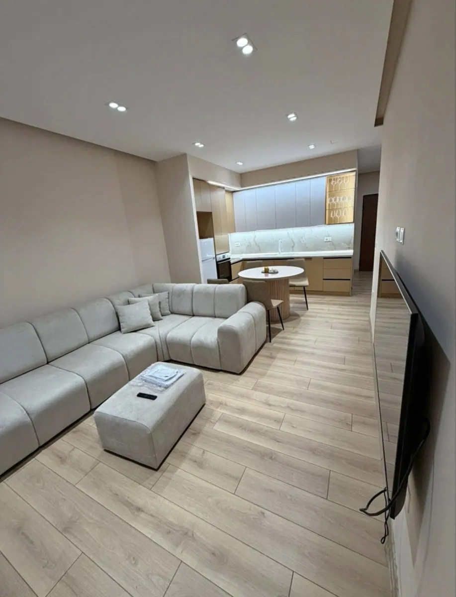 APARTAMENT ME QIRA 2+1+2 – NE VISION PLUS - Foto 1