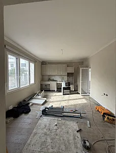 Shitet apartament 2+1 +parkim mbrapa Spitalit Dr, pallat i 2025! - Foto 3