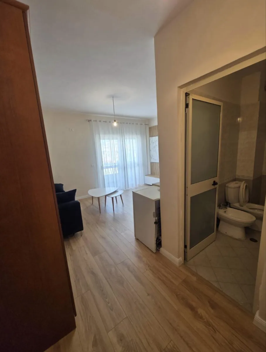 Shitet garsoniere ne Plazh te Gega oil! - Foto 6