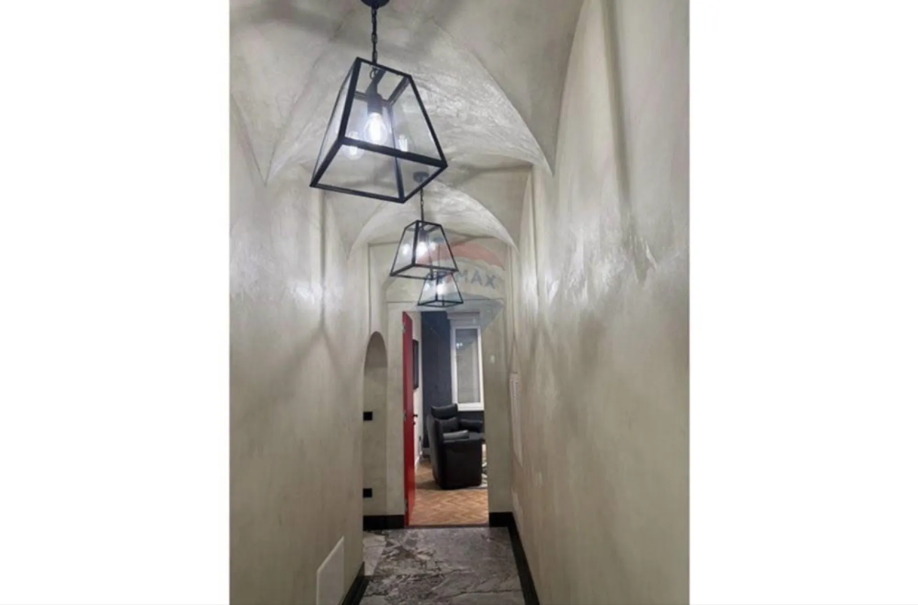 Apartament 1+1 Për Qira 95,000 ALL Qira Mujore - Foto 10