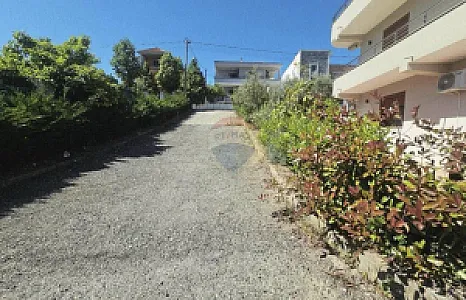 Jepet apartamenti per qira mezez tirane - Foto 9
