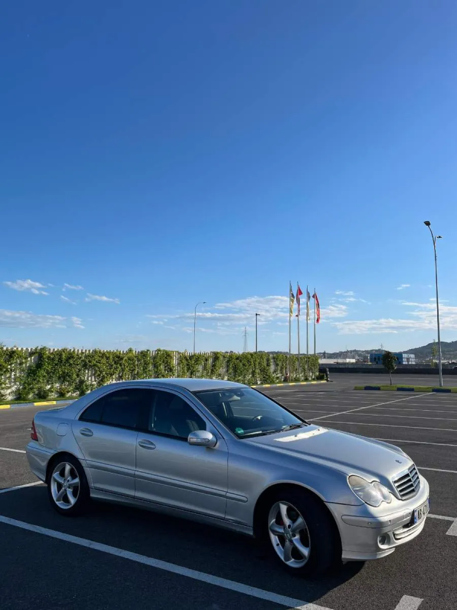 Shitet:l mercedes benz c class w203 viti 2007 - Foto 3