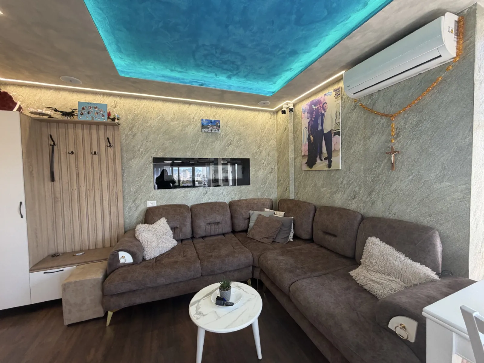 SHITET APARTAMENT 1+1 ME PAMJE DETI PLAZH, DURRES. - Foto 2