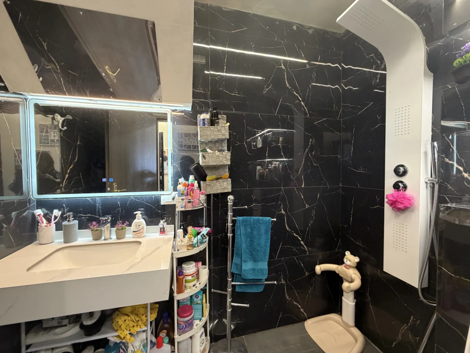 SHITET APARTAMENT 1+1 ME PAMJE DETI PLAZH, DURRES. - Foto 10
