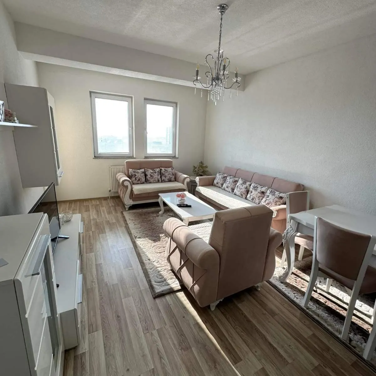 Banesë në shitje 2+1 Fushë Kosovë - Foto 7