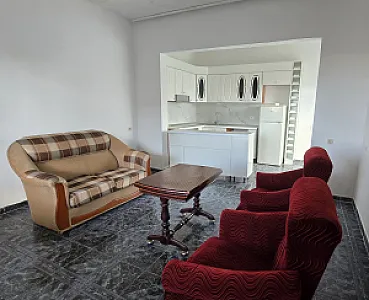 Me qera kati i 2 ne nje shtepi private - Foto 2