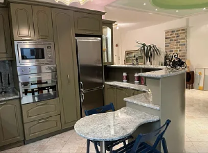 ✨ Jepet me Qira Apartament Luksoz 3+2+2 në Vlorë Totalisht i Mobilua - Foto 4