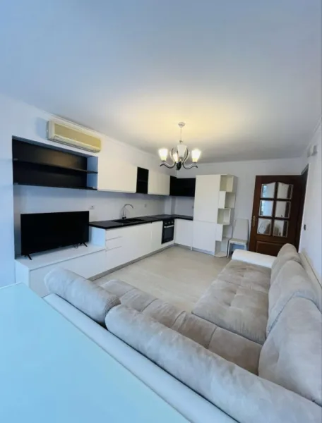 Jepet me qera apartamenti i tipoligjise 1+1 Vlorë