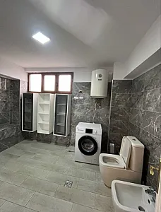 Jepet me qera apartamenti i tipoligjise 1+1 Vlorë - Foto 9