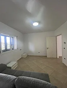 Jepet me qira afatgjate apartamenti 1+1 ne vlore - Foto 5