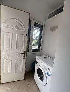 Jepet me qira afatgjate apartamenti 1+1 ne vlore - Foto 9