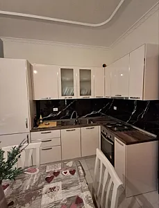 Shitet apartament 1+1 ne nje nga zonat me elitare te vlores - Foto 7