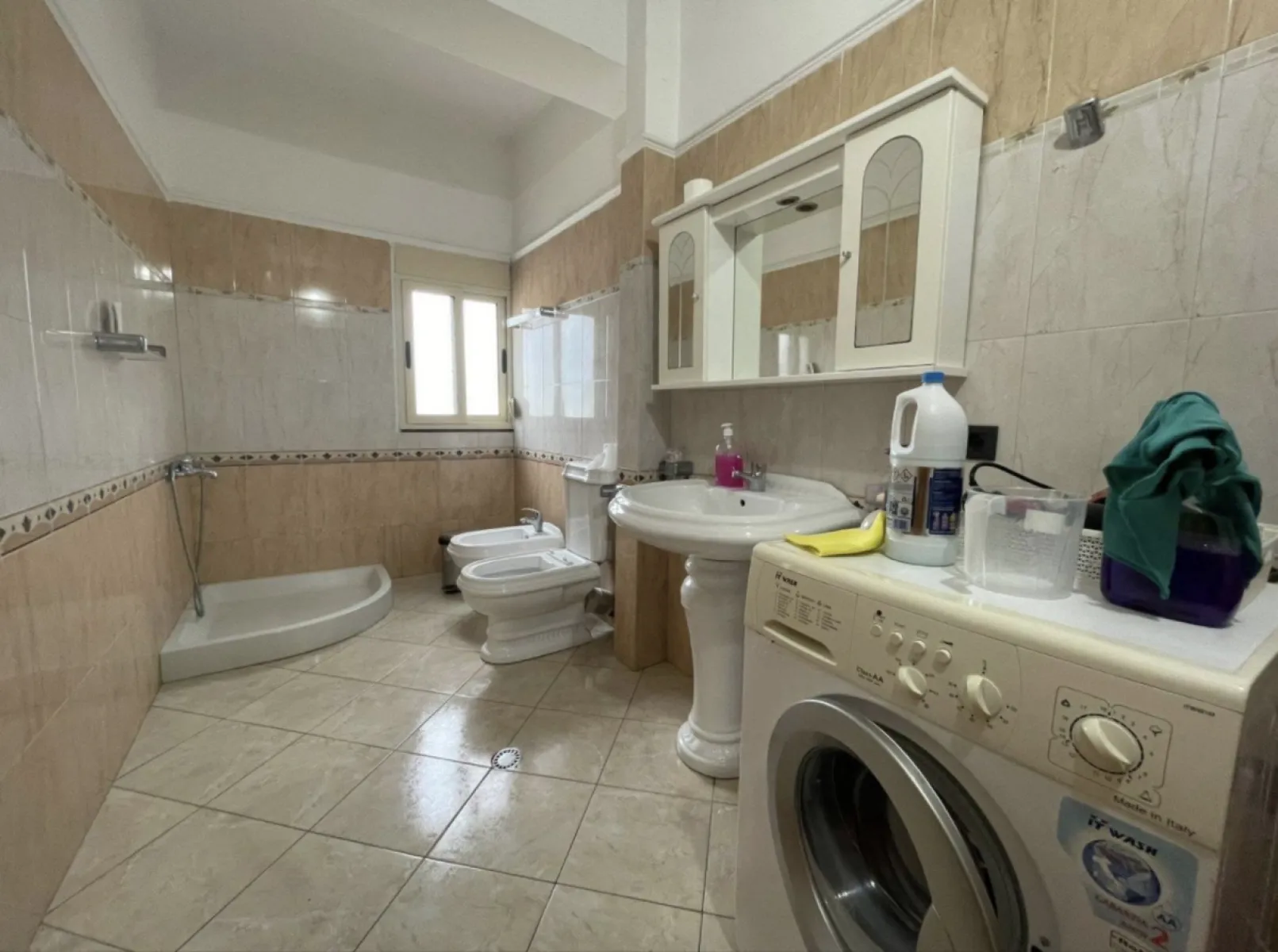 Jepet me qira afatgjatë – Apartament 2+1 - Foto 2