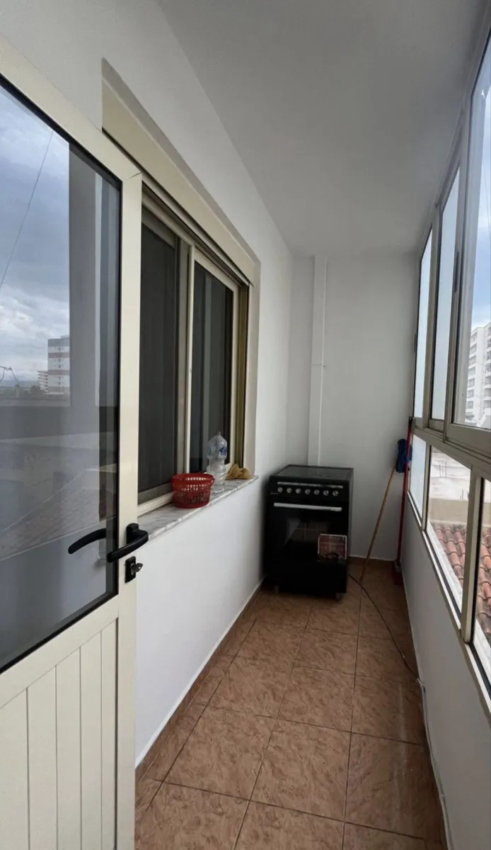 Jepet apartamenti me qira per afatgjat 2+1 ne vlore - Foto 10