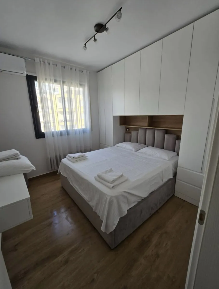 Apartament me qira afatgjatë 1+1 lungo mare - Foto 4