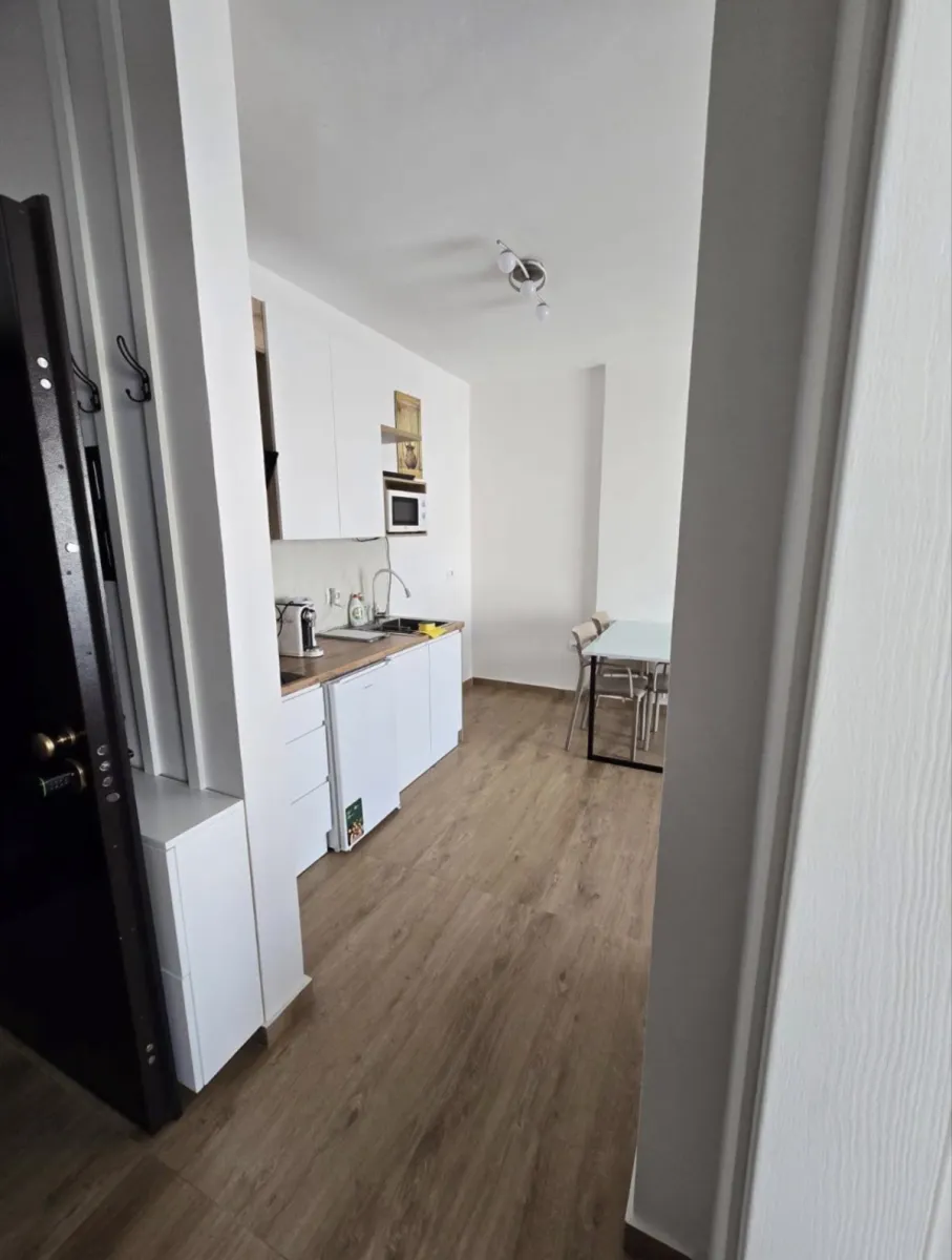 Apartament me qira afatgjatë 1+1 lungo mare - Foto 8