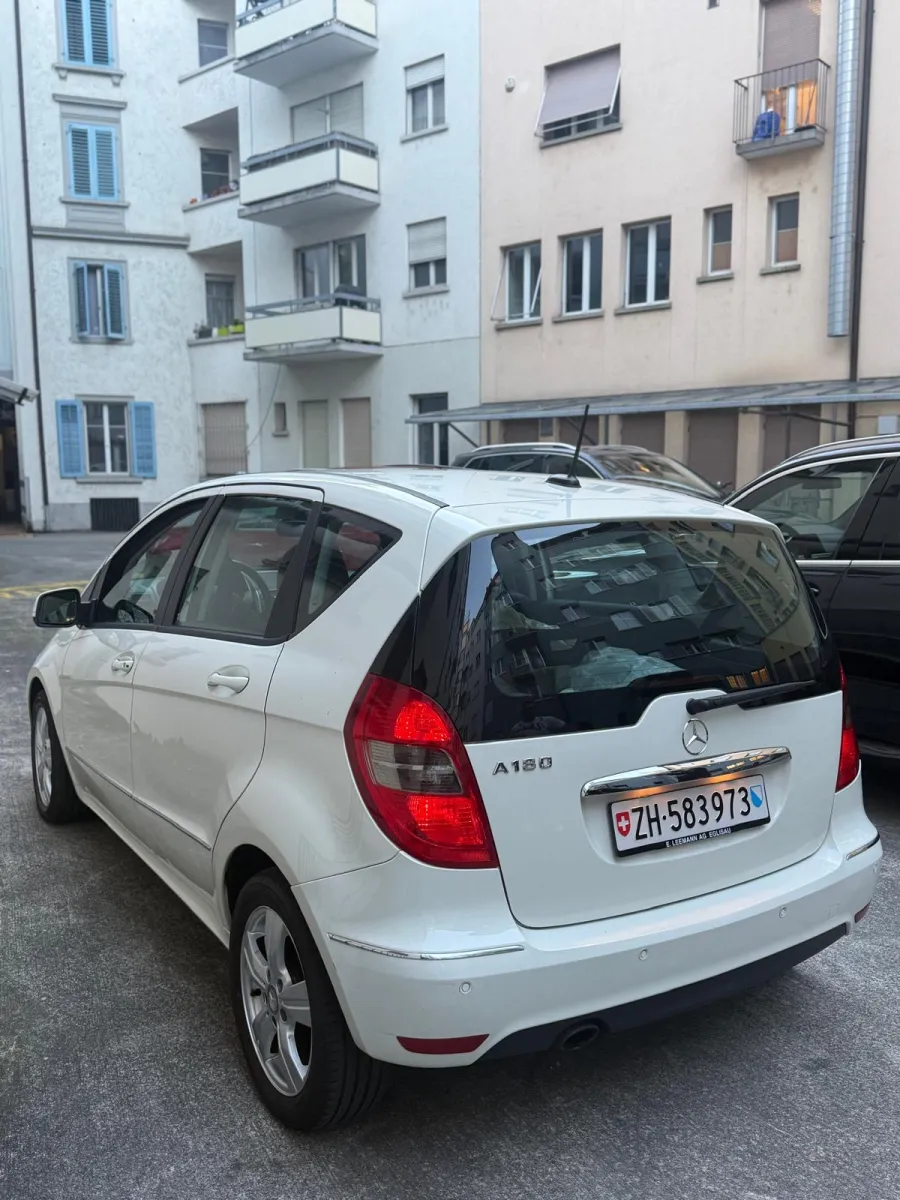 Mercedes Benz A Class 1.7 Automat 🇨🇭 - Foto 9