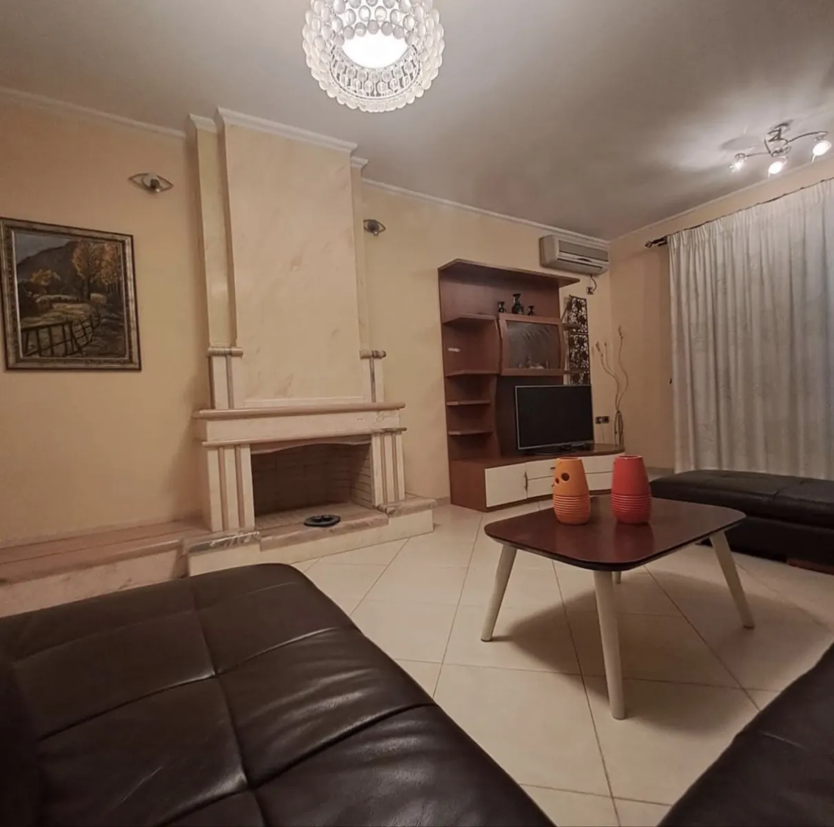 Jepet me qira penthouse super komod ne vlorë - Foto 1