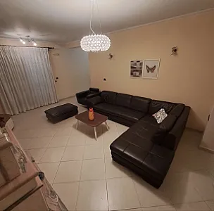 Jepet me qira penthouse super komod ne vlorë - Foto 3