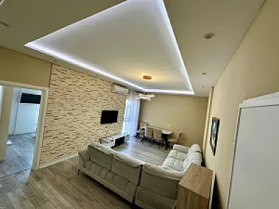 Jepet me qera apartament 2+1 perball Eftali Kocit, Durres. - Foto 2