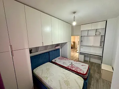 Jepet me qera apartament 2+1 perball Eftali Kocit, Durres. - Foto 8