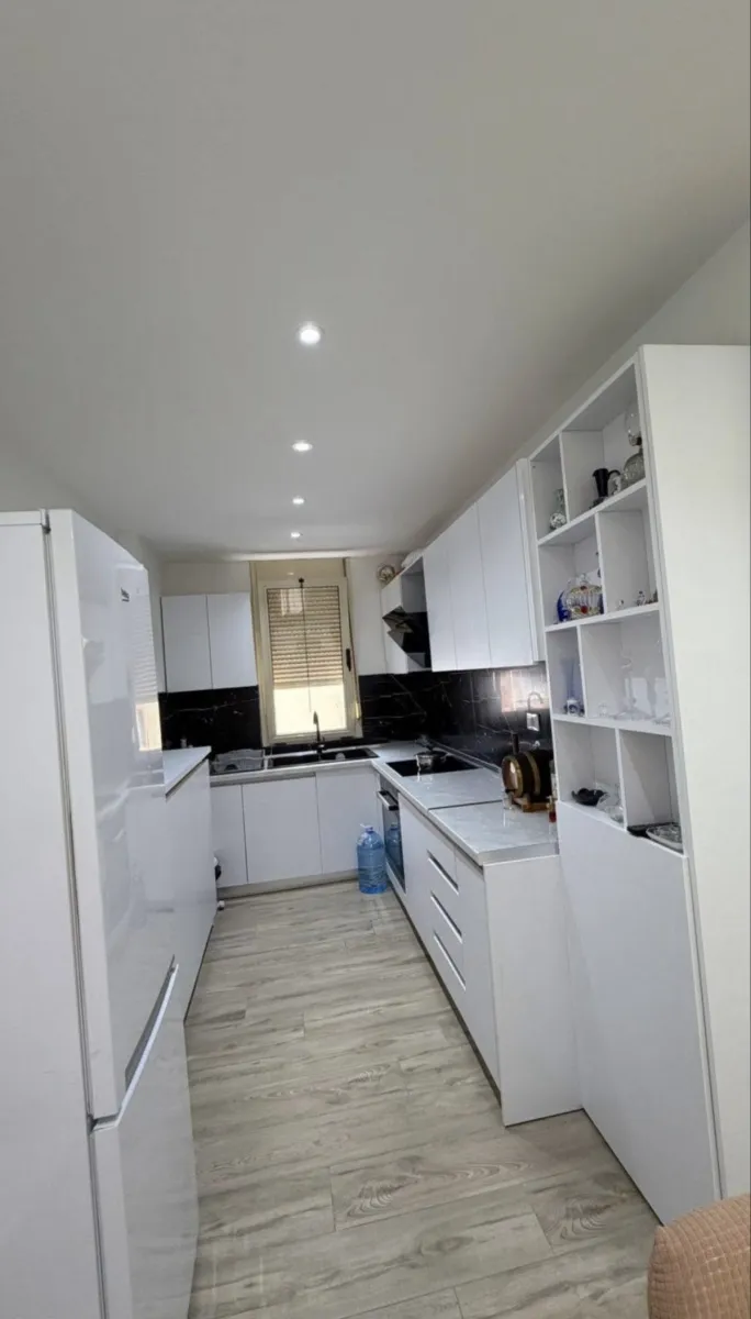 🏡 Jepet me qira apartament 2+2 vlore - Foto 3