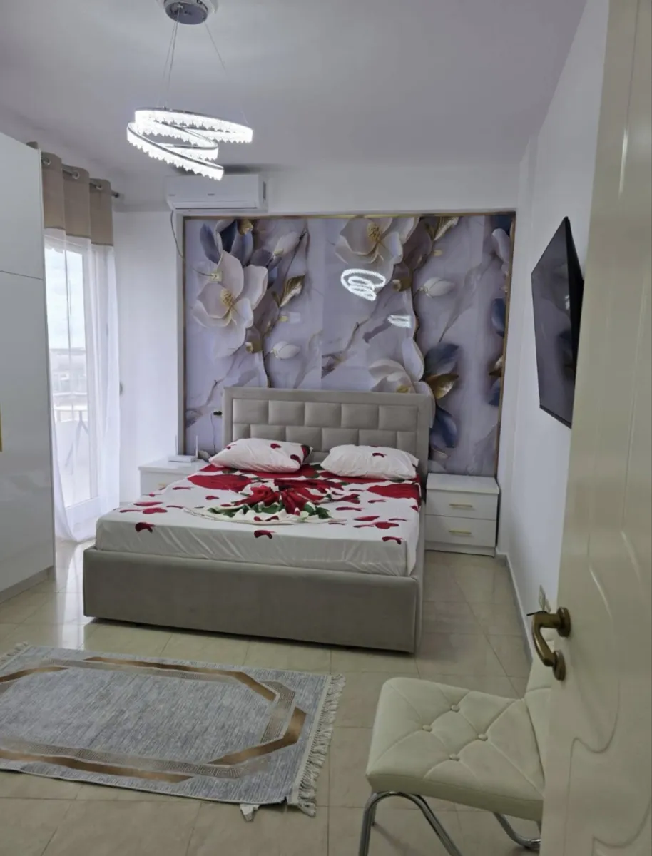 Jepet apartament me qira 2+1 afatgjatë - Foto 6