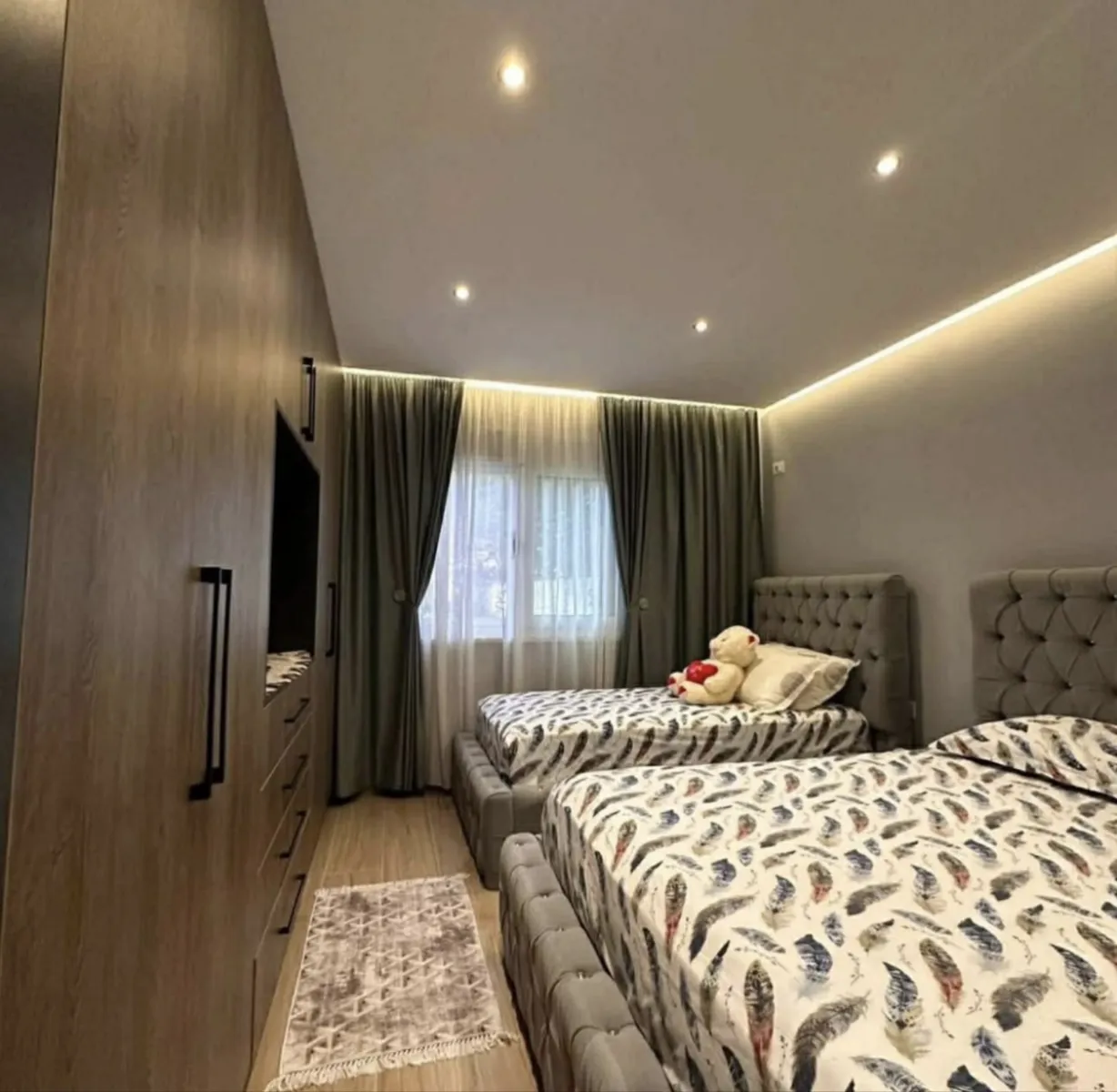 SHITET APARTAMENT 1+1 prane shkolles jani minga - Foto 3