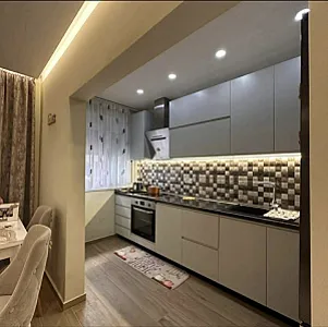 SHITET APARTAMENT 1+1 prane shkolles jani minga - Foto 4