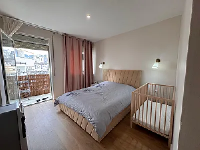 Shitet apartament 2+1 tek Liqeni i Thatë - vije e pare - Foto 8
