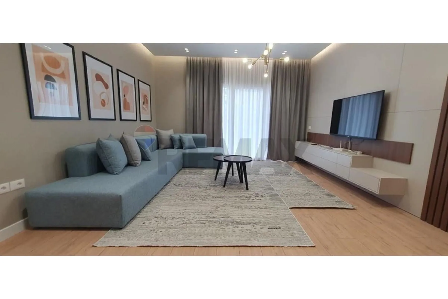 Apartament per qira-Kopshti Botanik,Tirane - Foto 3