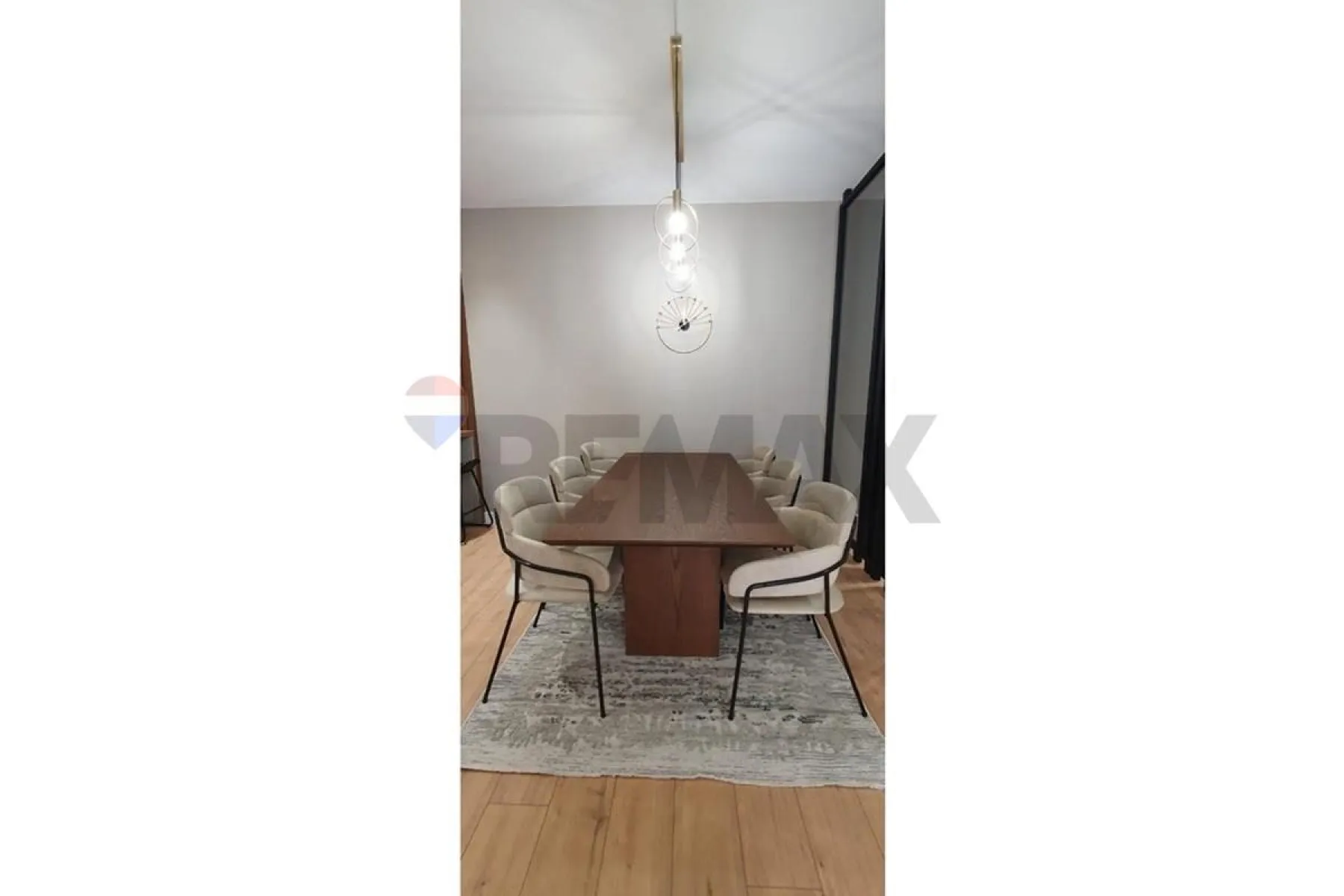 Apartament per qira-Kopshti Botanik,Tirane - Foto 9