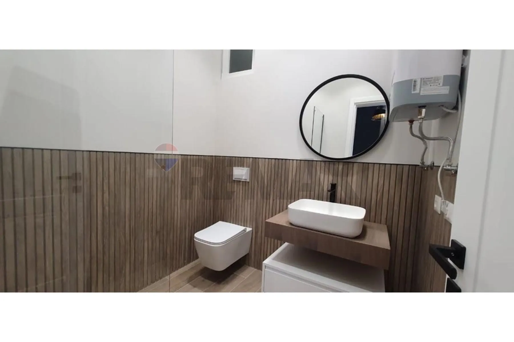 Apartament per qira-Kopshti Botanik,Tirane - Foto 10