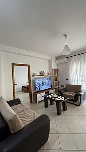 JEPET PËR QIRA – APARTAMENT 2+1 AFATGJAT - Foto 1