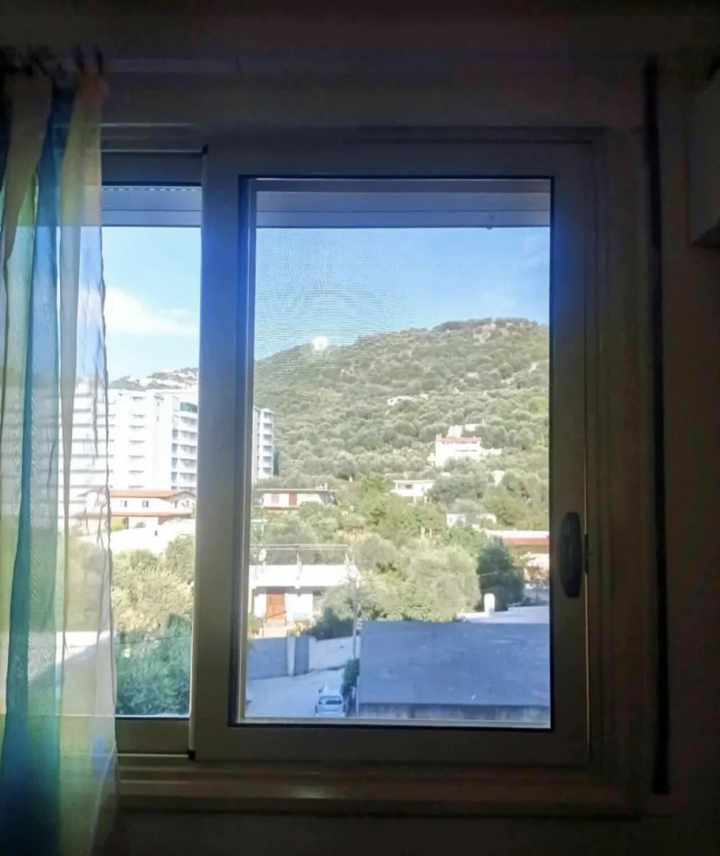 JEPET ME QIRA – APARTAMENT 2+1 ME PAMJE NGA DETI - Foto 8