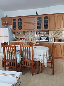 Shitet apartamenti 2+1 kati 6 pallat i ri me ashensor - Foto 3