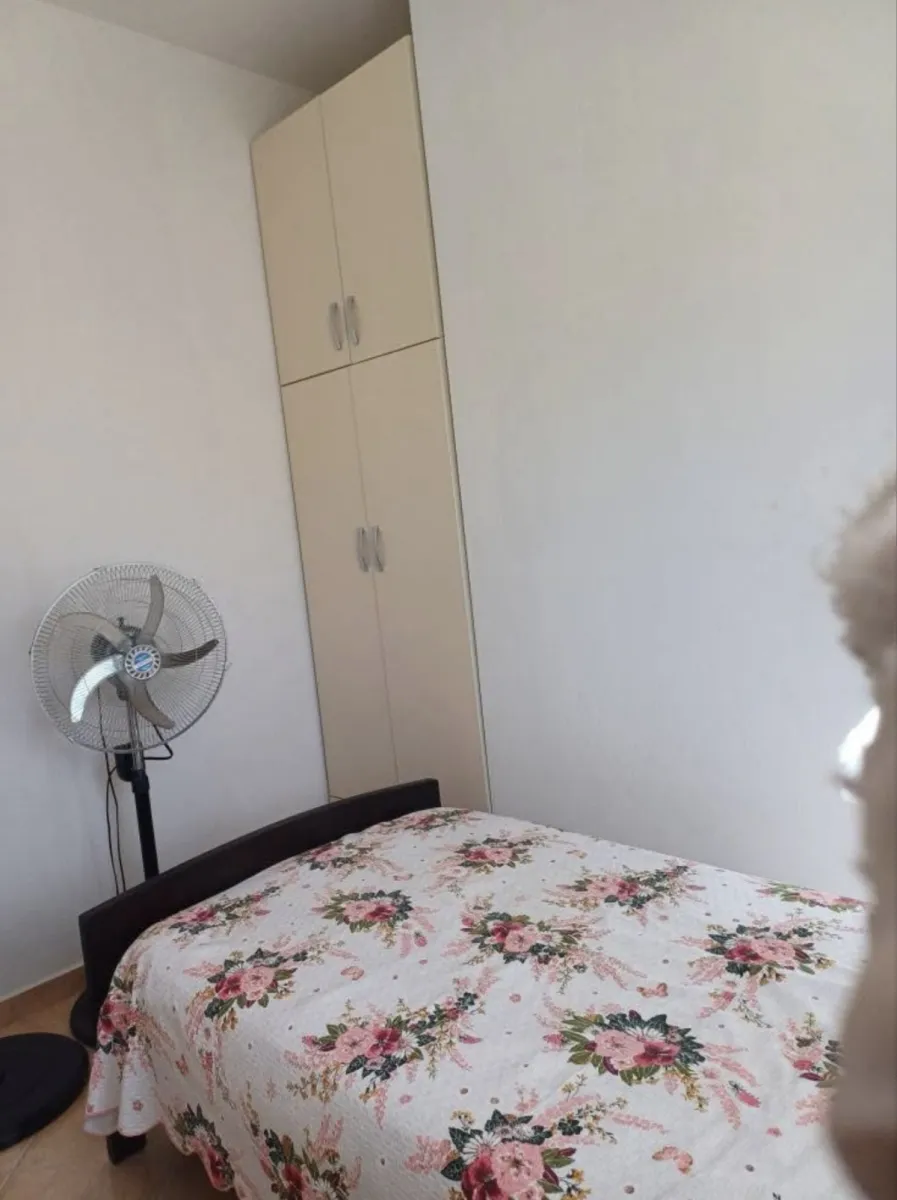 Shitet apartamenti 2+1 kati 6 pallat i ri me ashensor - Foto 9
