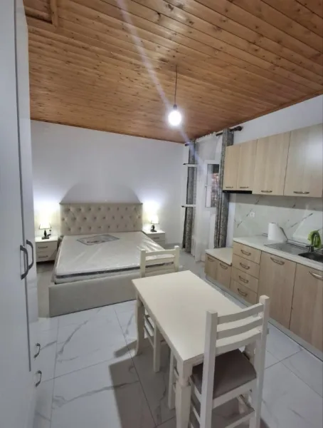 jepet garsoniere me qira, shtepi private, afatgjate