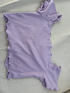Crop top ne ngjyre vjollce - Foto 2