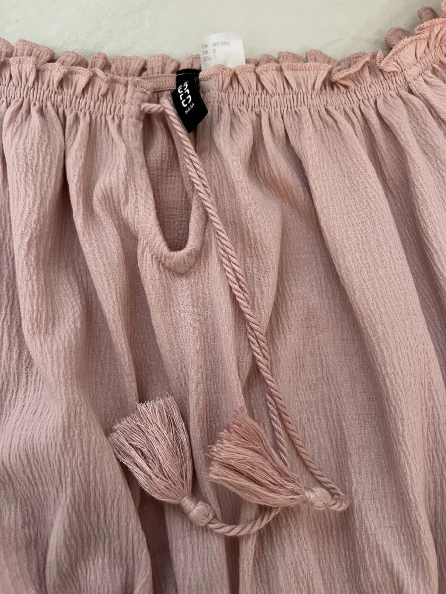 Crop top H&M ne ngjyre roze te lehte - Foto 2