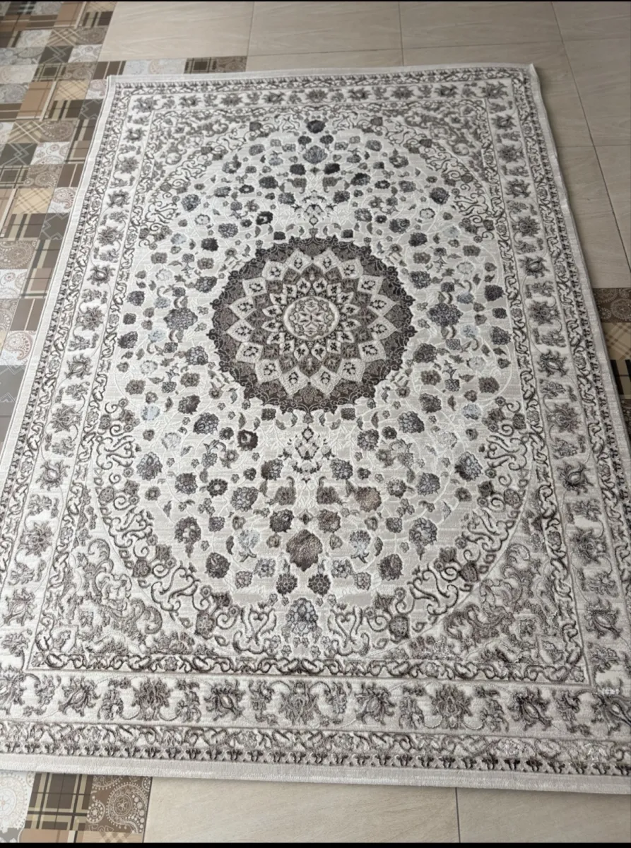 Tepih te thurura nga brendi boteror MERİNOS - Foto 1