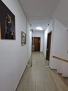Godine 2 Kateshe me qira per Zyra te Brryli - Foto 3
