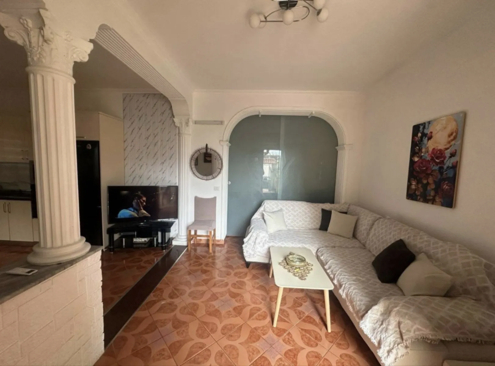 Jepet me qira Shtepi private afatgjate – 350€ – Vlorë — Vlorë - Foto 1