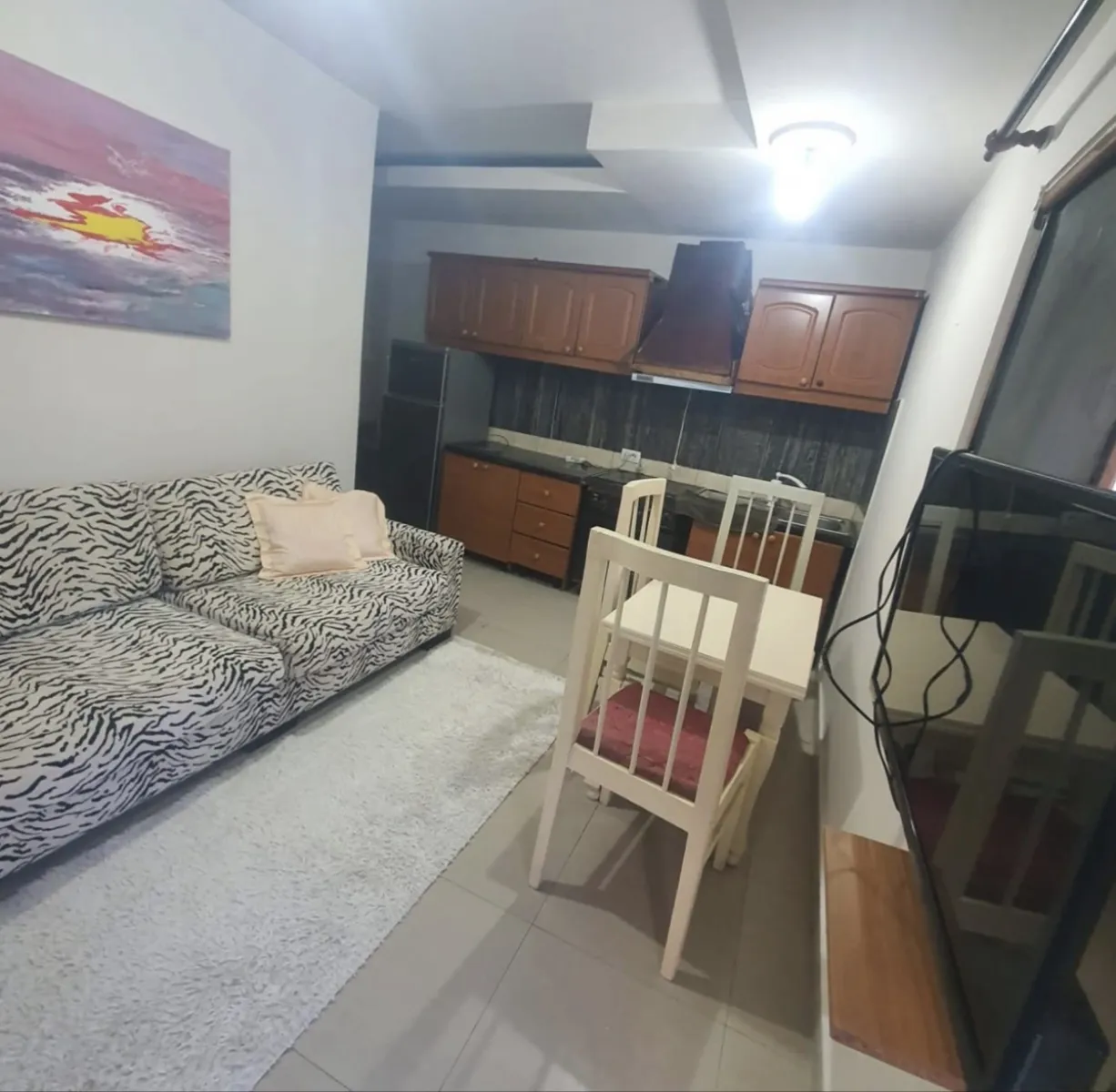 Jepet me qira shtepi private – 250€ – Vlorë – I shkëlqyer — Vlorë - Foto 7