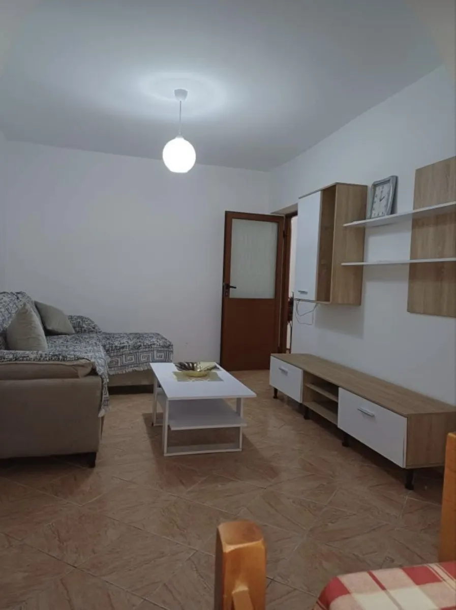 Jepet me qira apartamenti 1+1 afatgjate – 250€ – Vlorë — Vlorë - Foto 3