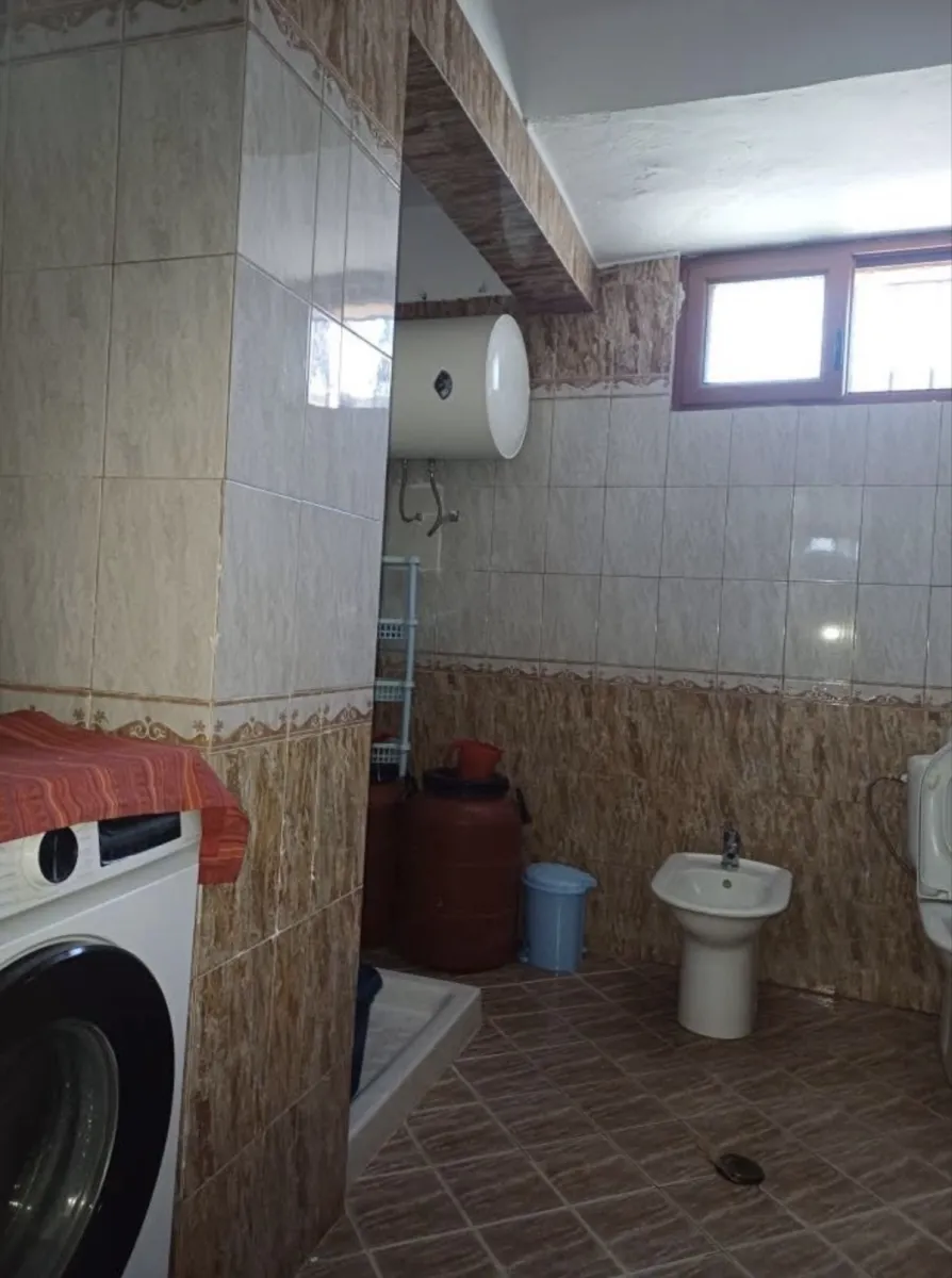 Jepet me qira apartamenti 1+1 afatgjate – 250€ – Vlorë — Vlorë - Foto 4