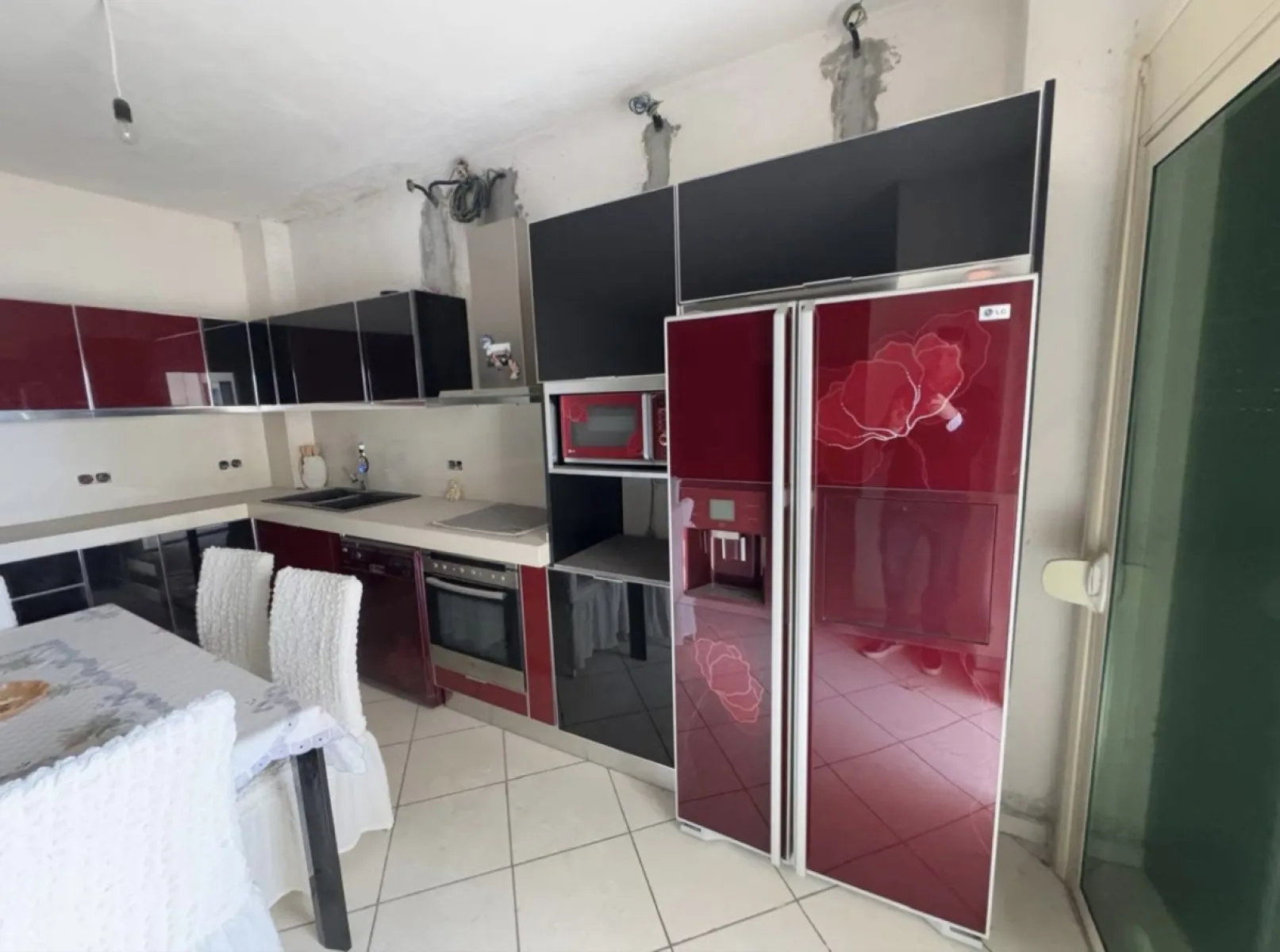 Shitet Apartament 2+1 - me pamje – 132,000€ – Vlorë — Vlorë - Foto 4
