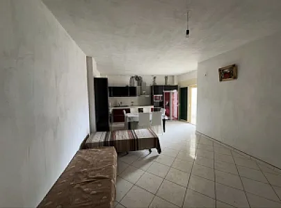 Shitet Apartament 2+1 - me pamje – 132,000€ – Vlorë — Vlorë - Foto 5