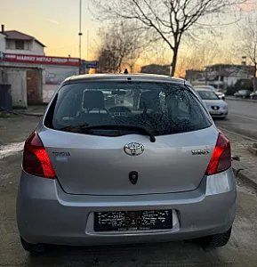 Toyota Yaris 1.4 Nafte Automat 🇨🇭 - Foto 6